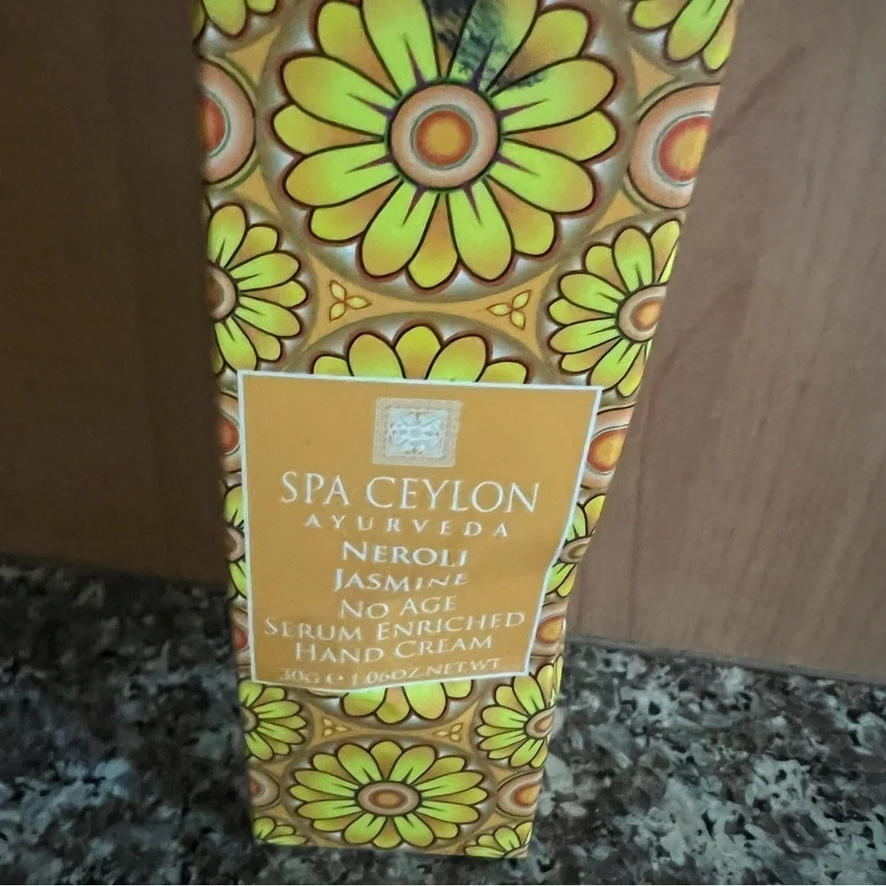 SPA CEYLON Neroli Jasmine No Age Serum Enriched Hand Cream Moisturizing Daily